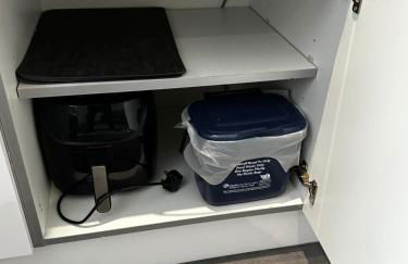 Town Centre Studio Flat - Photo 2