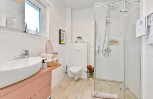 Gorgeous Home In Cresnjevec, Tuhelj - Foto 32