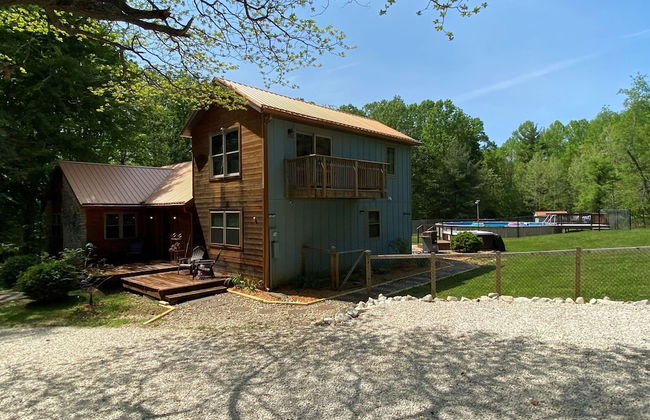 Private Retreat w Pool Hot Tub and Dining Hall - Foto 42