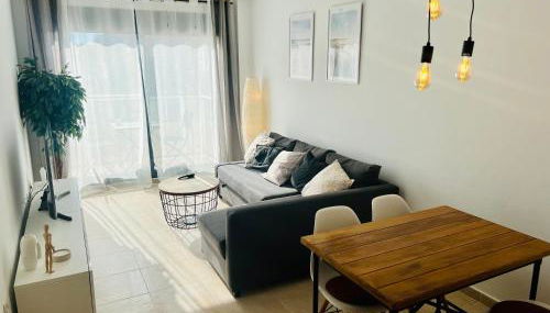 Apartamento con Piscina y Jardín Espectacular Cala Sirenas - Nuevo - Foto 2