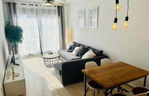 Apartamento con Piscina y Jardín Espectacular Cala Sirenas - Nuevo - Foto 2