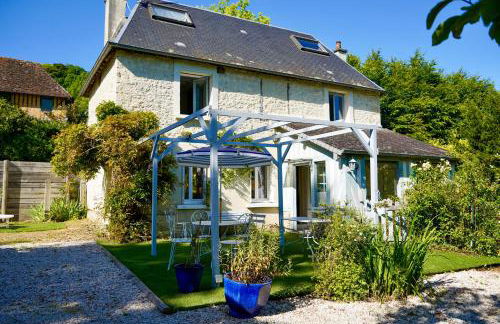 Maison charmante avec jacuzzi et cours d'eau - Foto 7