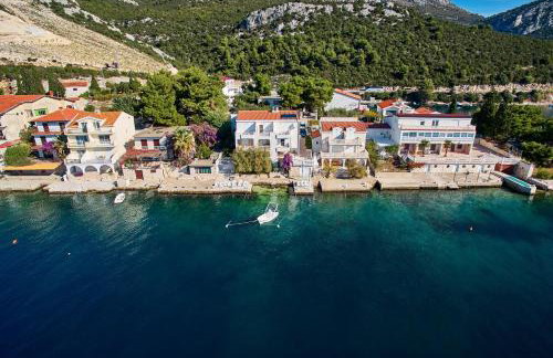 Repic Apartments - Photo 27