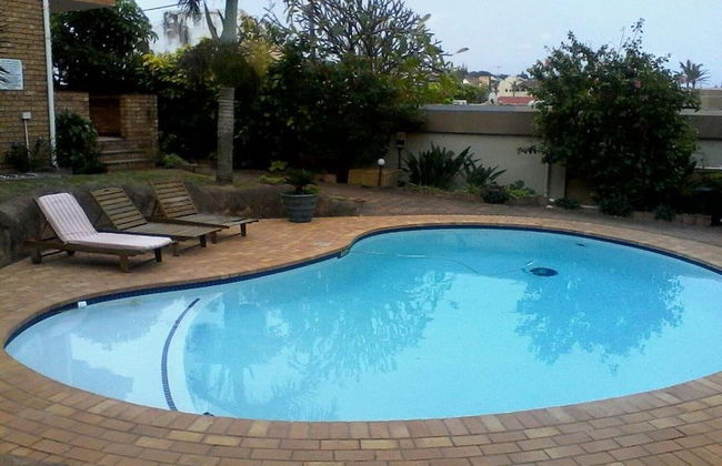 Beachfront Cabanas - Photo 23