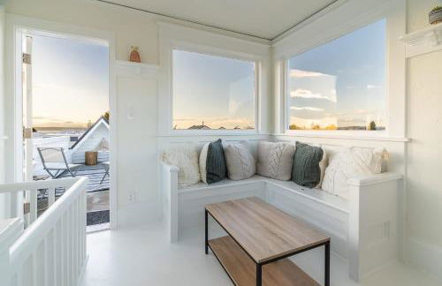 Roof Top Deck Near the Beach Dog Friendly - Photo 24