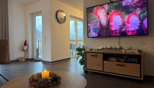 FeWoMo Panorama Loft, Mosel Promenade Cochem ,Moselblick, Burgblick, barrierefrei, bis 6 Personen - Foto 3