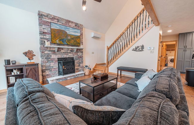 NEW Large Group Summer Getaway W/hot Tub + Game Room! - Foto 22