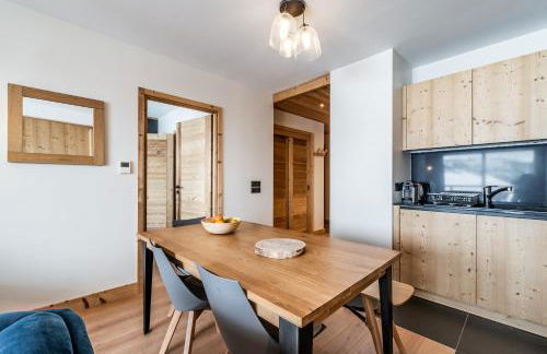 Residence Hameau de Clotaire Alpe d'Huez - by EMERALD STAY - Foto 10