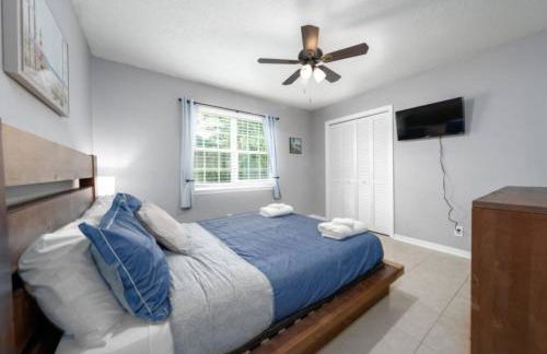 The Breezy Blue View with hot tub and pool - Foto 12