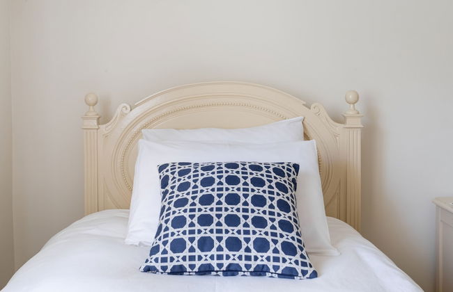 JOIVY Splendid 4-BR House w/Swimming Pool & Sea View - Foto 9