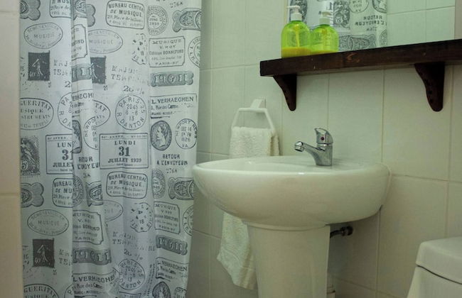 Charming Valparaíso House in Cerro Bellavista - Photo 16