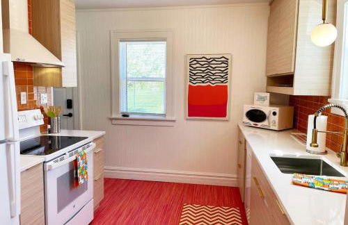 1960s Gem-Close to Downtown And In a Quiet Area - Photo 2