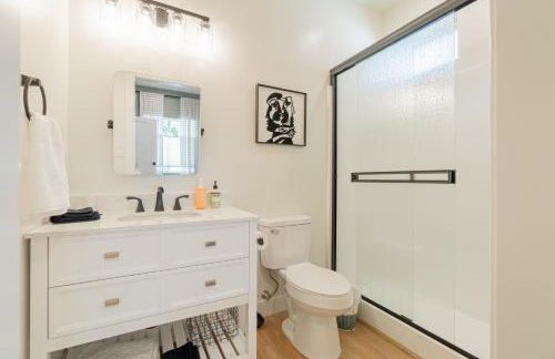 Reno Dream Cottage: Delightful 2-Bedroom Sanctuary - Foto 12