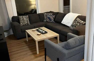 Cozy Home off Brady ST - Foto 12