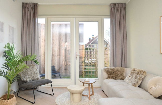 Holiday Home in Vrouwenpolder Near Beach - Photo 19