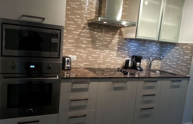 TO Stays - York and Lakeshore - Foto 23