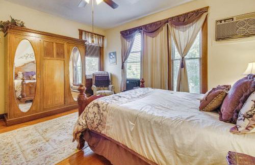 Creekfront Yellville Manor with Parlors and Fire Pit! - Foto 20