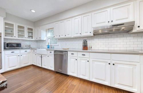 Near Botanical Garden with a Pool Charming on Charing - Foto 51