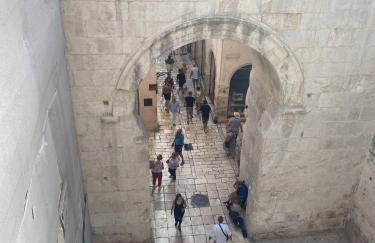 Diokletian's Golden Nest - Photo 16