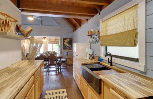 Fish On-Site Okeechobee Cabin with Pool Access - Foto 12