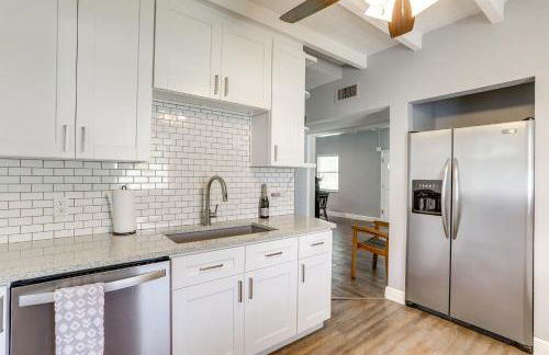 Bright Pinellas Park Getaway with Private Pool! - Foto 10