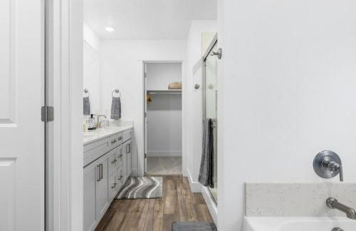 Creswell lane! Where luxury meets entertainment! - Foto 54