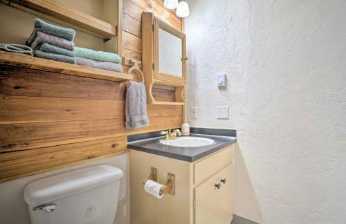 Cabin with Hot Tub and Views 1 Mile to Alyeska Resort - Foto 21