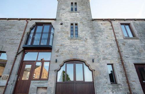 Tower Barn Cottage, Castle Carrock, a luxurious characterful cottage with hot tub and views - Foto 2