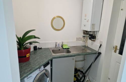 Superb & Beautiful Stourport Home with 7 Beds by PureStay - Foto 31