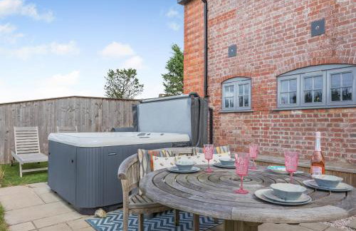 Old Highwood - Piggy In The Middle - Foto 1