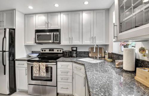 Magnificent Beach Townhome Steps from Atlantic Ave - Foto 9