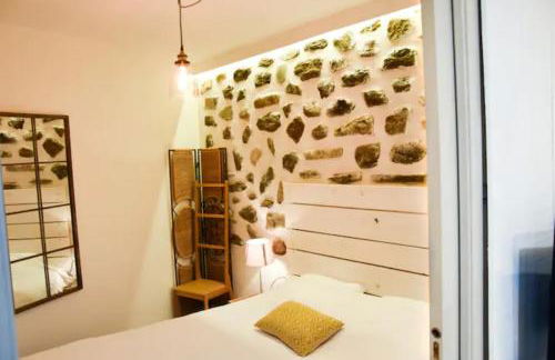 Gîte urbain ancienne écurie au centre ville et PARKING - Foto 24