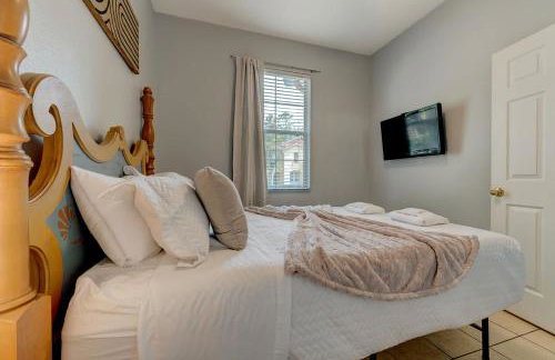 Comfy Townhome Minutes from Disney - Photo 15