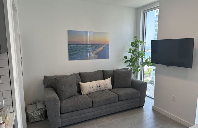 Designer Studio Downtown Miami with Rooftop Pool and Gym - Foto 10