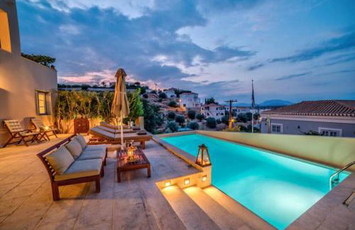 View-topia Amazing View, Private Pool, Close to the center. - Photo 7