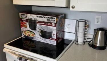 Roxanas 3bed 2bath Home with Modern Interior and BBQ Backyard - Foto 5