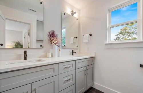 Modern Family Comfort 2BR 2 5BA Sleeps 6 - Foto 28