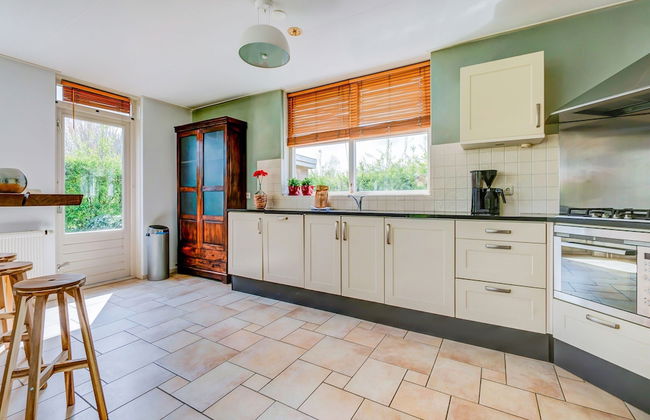 Lovely Holiday Home in Zeewolde With a Swimming Pool - Foto 4