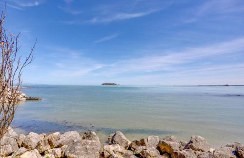 Waterfront Middle Bass Condo with Pool Access! - Foto 2