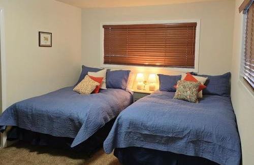 Chamberland retreat-Hot Tub, Pool Table, Movie & Ski - Photo 4