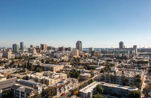 Visit the Beach from a Historic Downtown Apartment - NRP21-00092 - Foto 45