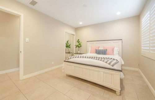 2 Homes in 1 Sleeps 18 10 Min to Zoo and Beach - Foto 18