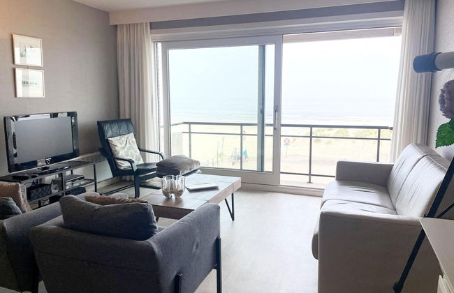 Apartment in Nieuwpoort by the Beach - Photo 1