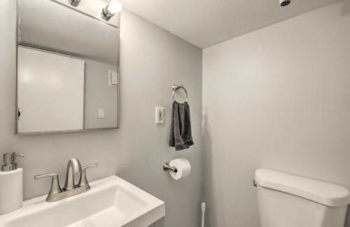 Pet-Friendly Revere Getaway, Steps from the T! - Foto 20