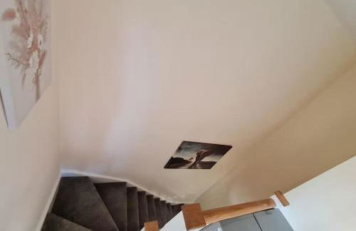 Spacious 3-Bed House - Sleeps 8 Garden & Parking - Foto 36