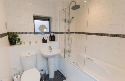 Game-Night Apartment Walk to Wolverhampton Centre - Foto 11