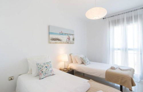 TGH Málaga we love the sea - Photo 36