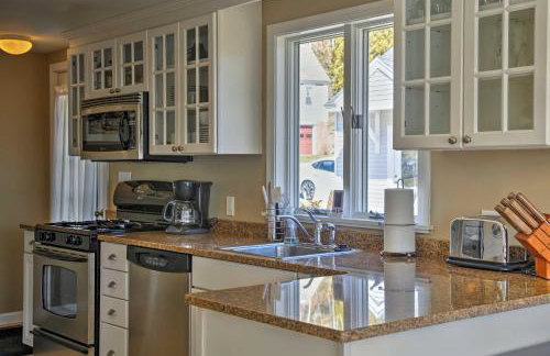 Peaceful Waterfront Apt with Deck, 22 Mi to Portland - Foto 5