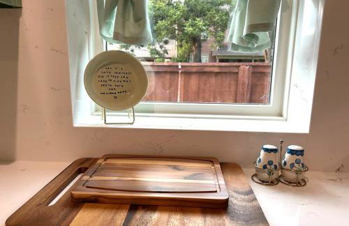 Spacious, Peaceful, Historic - 3 Minute Walk to the Square - Foto 39