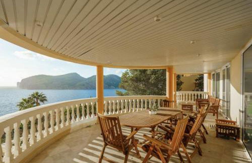 Villa Camp de Mar Sea View by PriorityVillas - Foto 1